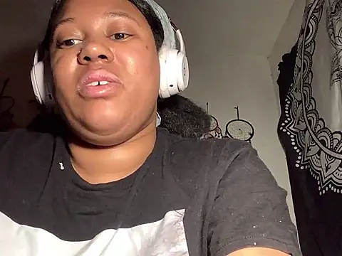 Sexy_ebony_BunNey's cam snapshot