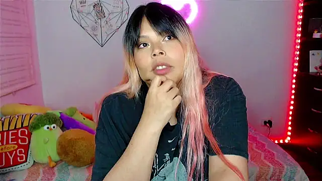 EllieMoonX live sex cam