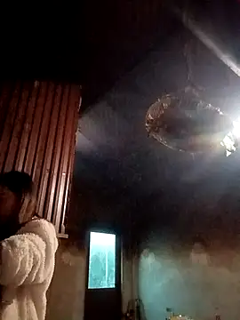 blonde_blg live sex cam