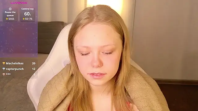 AudreyRossy live sex cam