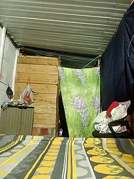 Mia_axell live sex cam