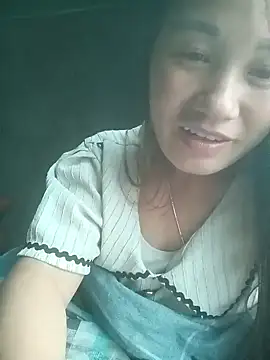 cutebobi's cam snapshot