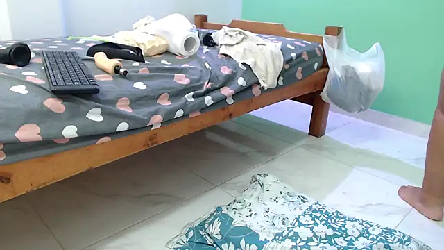 evaleribigtits18's cam snapshot