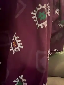 REMOVE-'s cam snapshot