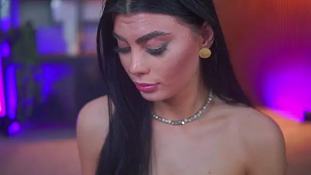 RavennaDArcy live sex cam