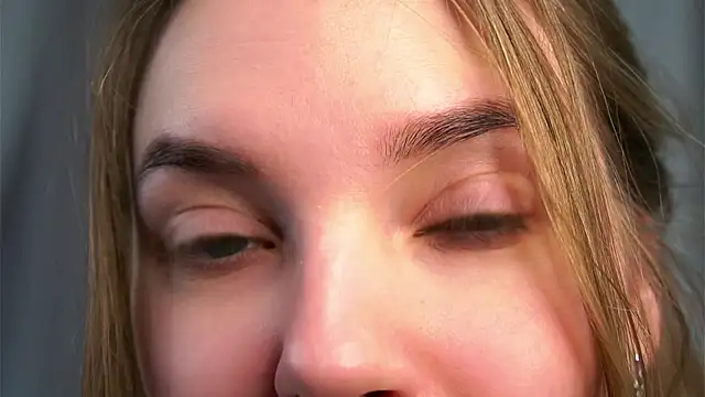 KarriBrownd's cam snapshot