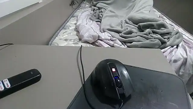 JUNINHOLEKEJR's cam snapshot