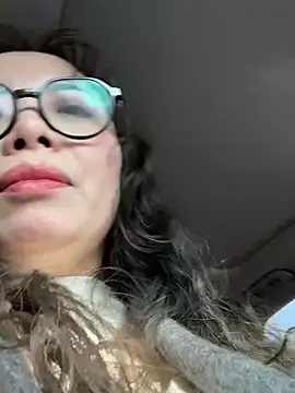 chick-888's cam snapshot