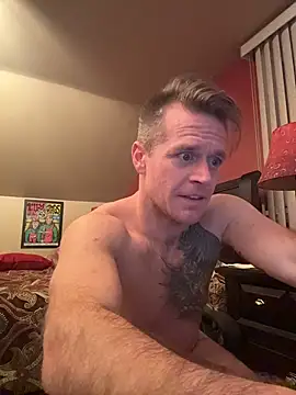 DILFiGuess1 live sex cam