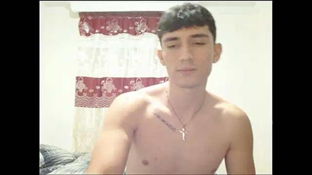 ChicoMaloFfF live sex cam