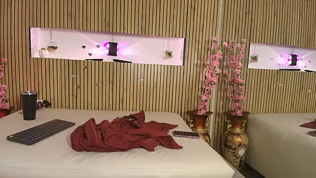 emily_madrid's cam snapshot