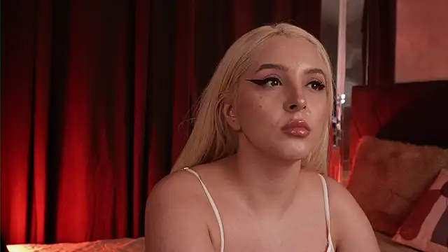 VictoriaMorrone's cam snapshot