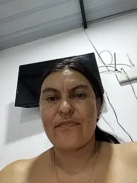 Horny-Mommy-Dirty live sex cam