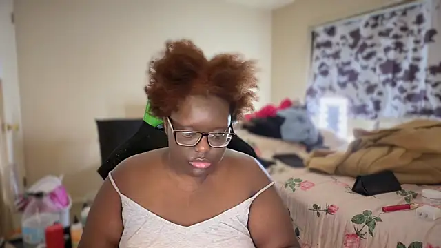 -Yagurlwest's cam snapshot