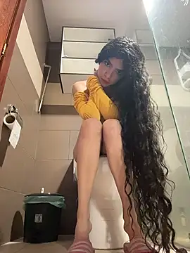 dani_bela's cam snapshot