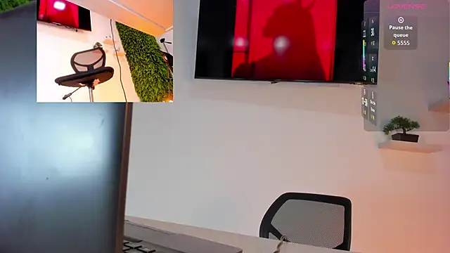 Aixa_hill1's cam snapshot