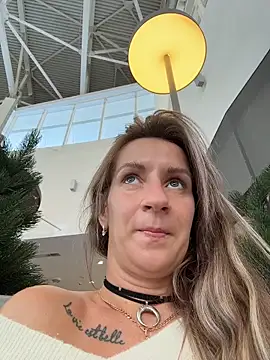 EvvaMur's cam snapshot