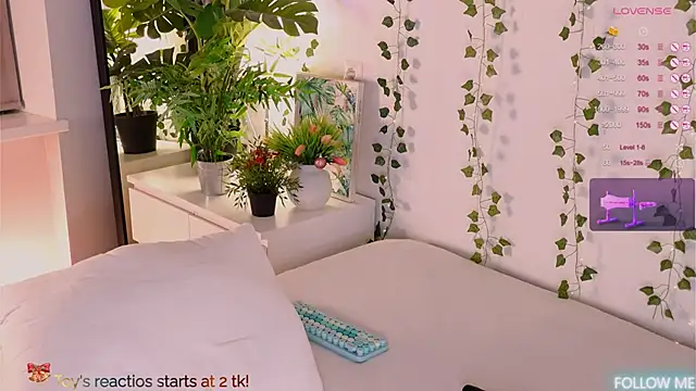 CarlyMilton's cam snapshot