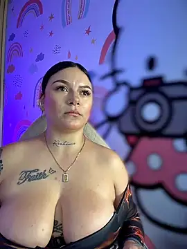 Megaan__More's cam snapshot