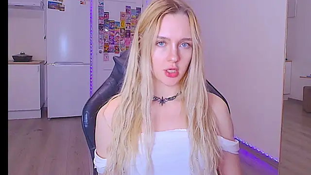 sailormoon666_'s cam snapshot