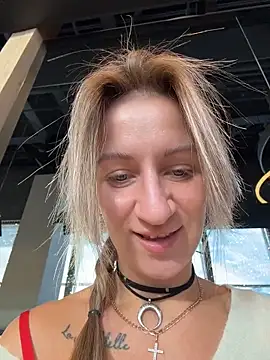 EvvaMur live sex cam