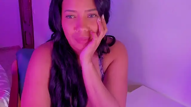 NicolePasqualott's cam snapshot