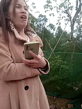 nangmo's cam snapshot