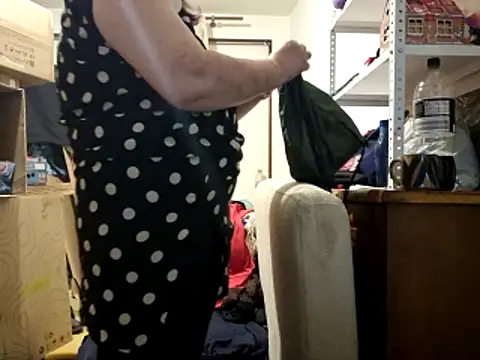 Samantha_Squirt@xh live sex cam