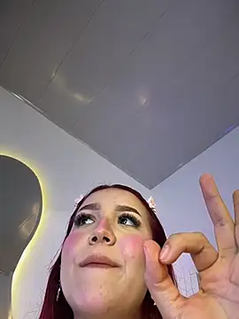 Mia_Juicyberry live sex cam