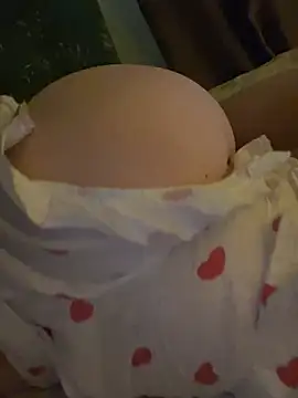 LazyLuna's cam snapshot