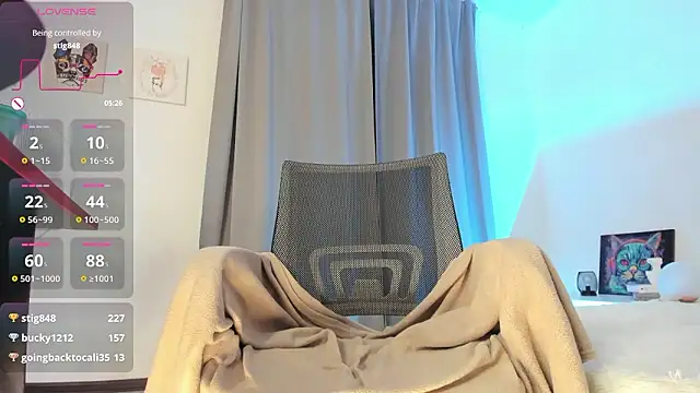 take_me_to_moon's cam snapshot