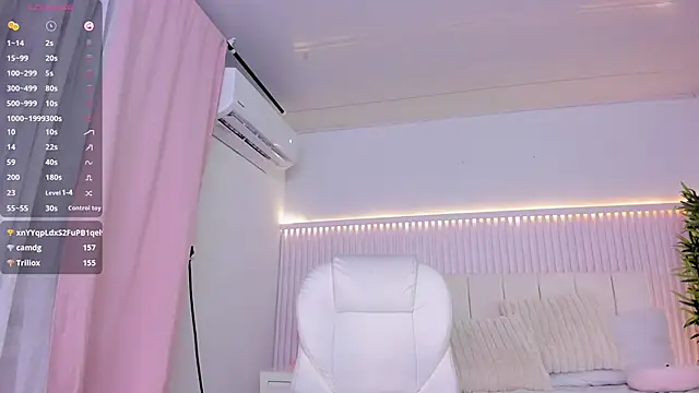 Alissa_piee's cam snapshot