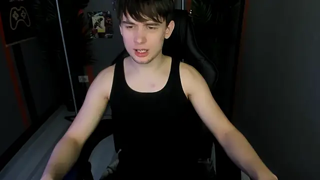 AlejandroEllias live sex cam