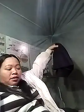 AlilaK2's cam snapshot