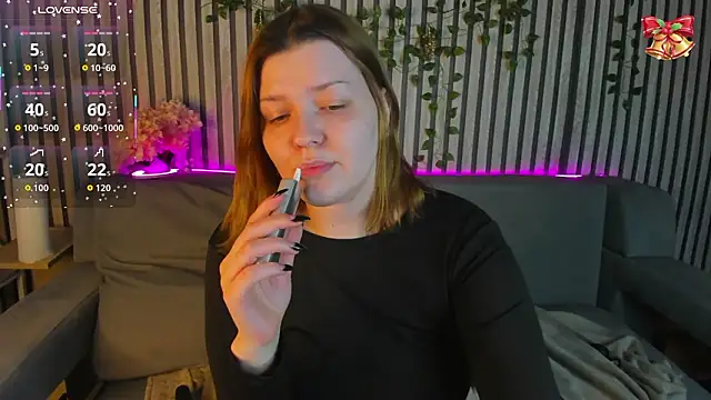 Michele_Greenn's cam snapshot