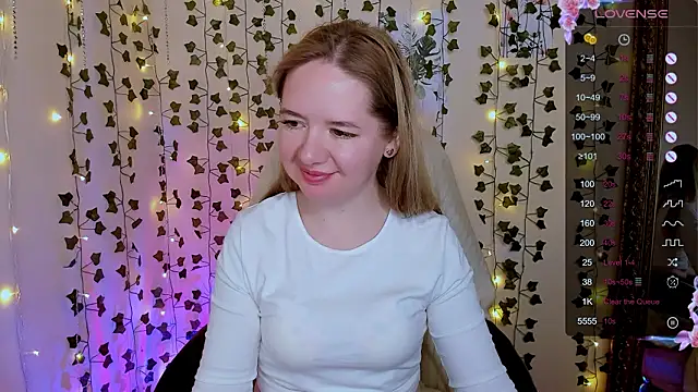 Evaa_Grey's cam snapshot