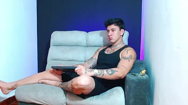 JUSTIN_FULLER1 live sex cam