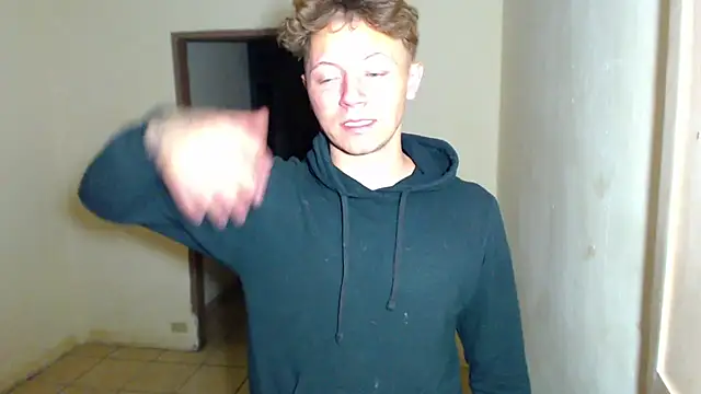 BlondZilla live sex cam