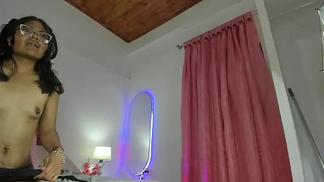 luna_velveth's cam snapshot