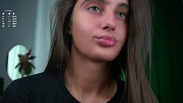 PiquingOgalala live sex cam