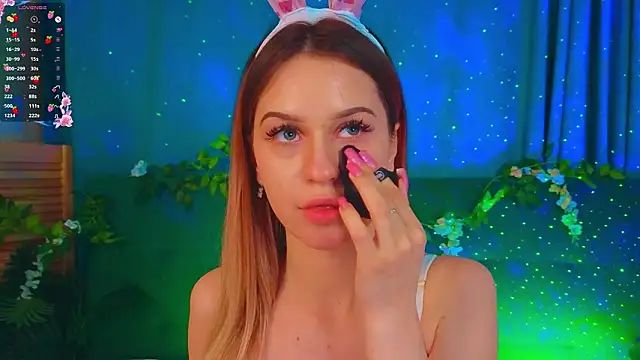 AlinaWalters's cam snapshot