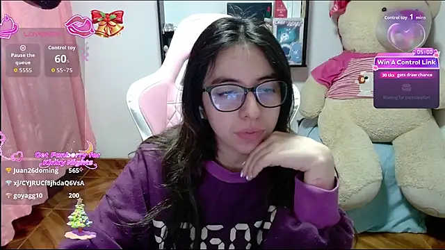 Maggie_Fox3's cam snapshot