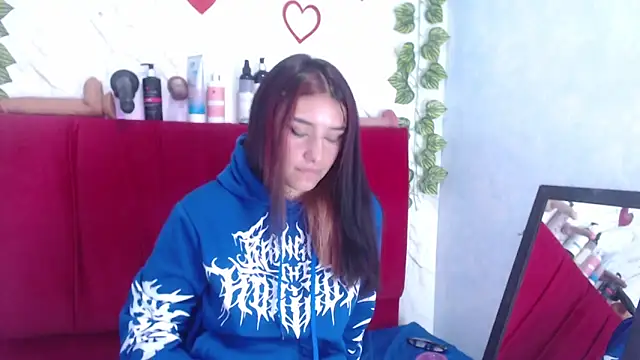 akoradia_mondcm's cam snapshot