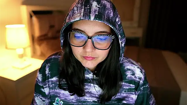 Camilaa_bueno's cam snapshot