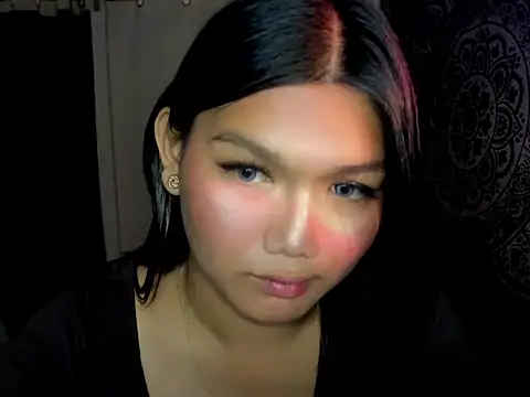 Lou_heart live sex cam