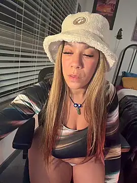 Bigbuttbrooklynn's cam snapshot