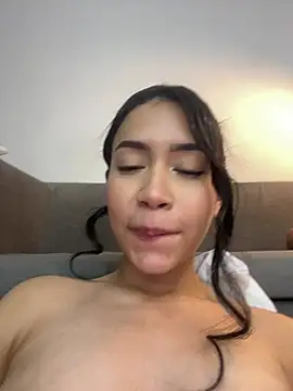 Soe_Love live sex cam