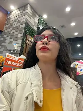 dani_bela's cam snapshot