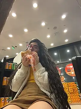 dani_bela's cam snapshot