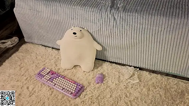 Aurora_Bennet's cam snapshot